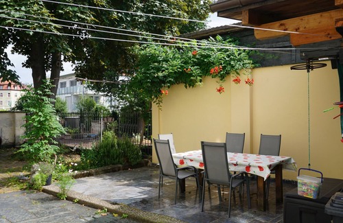 Bamberg Apartment | Centrally located, large apartment; free parking space included!