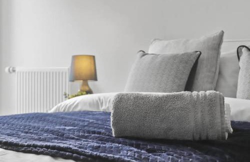 Wembley Central Apartment | Centrally Located - Modern - 2Bed - 2Bath Apartment