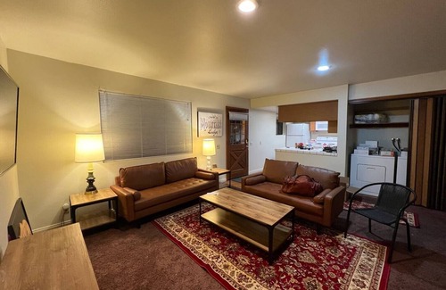 Mammoth Lakes House | Centrally Located, Charming 2BR in Mammoth Lakes