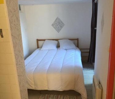 Saint-Andre-de-Cubzac Apartment | Centre ville, rue tranquille proche SNCF et commerces