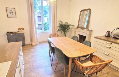 Quimper House | Centre-ville/Jacuzzi/1 Place Parking