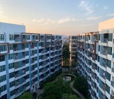 Wichit Apartment | Centrio Condominiums Top Floor with Pool and Garden view