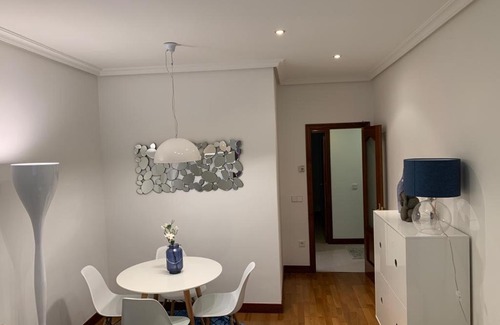 Centro y casco historico Apartment | CENTRIQUÍSIMO, BONITO, CÓMODO, WIFI, CAMPOMANES