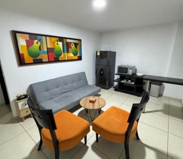 Ciudad Jardin Apartment | CERCA al CLUB CAMPESTRE