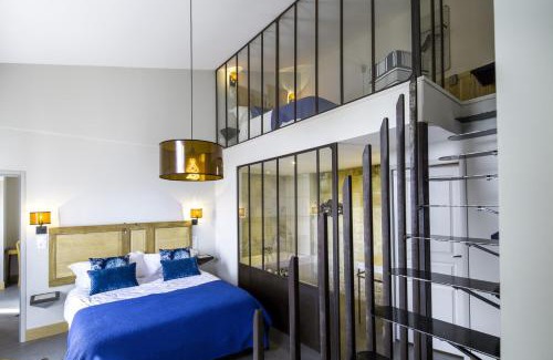 Candes-Saint-Martin Bed & Breakfast | Château de Candes - Art & Spa