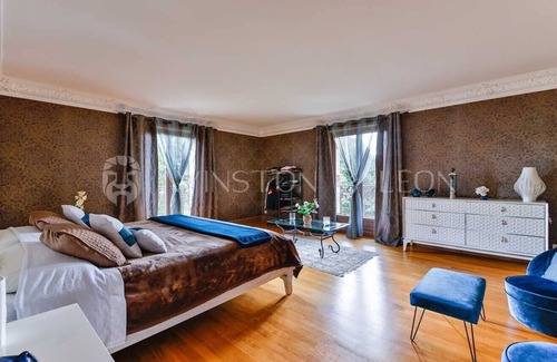 Saint-Leu-la-Foret House | Château de La Feuilleraie