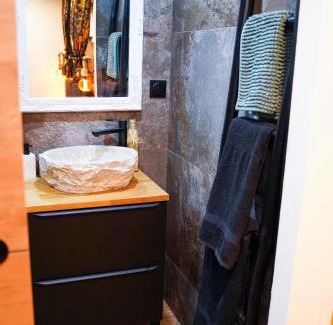 Gare-Jouvenet Apartment | Château de la sagesse SPA