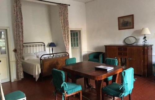 Trausse Bed & Breakfast | château de Paulignan