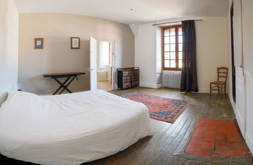 Saint-Fargeau Other | Château de Saint-Fargeau stables