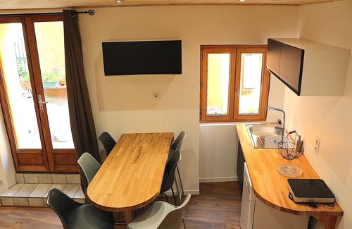 Villelongue-d'Aude House | Château de Villelongue, renovated school gîte