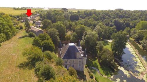 Echire House | Château des Loups - Les Cèdres Bleus