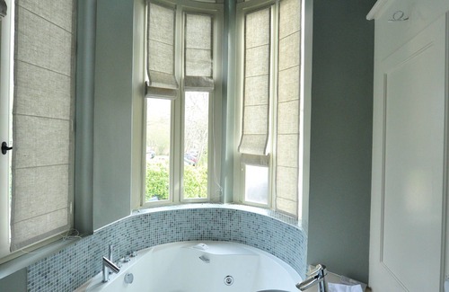 Chasseneuil-du-Poitou Hotel | Château du Clos de la Ribaudière