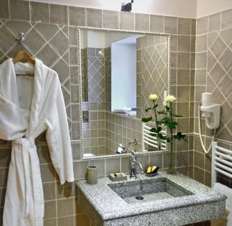 Bourron-Marlotte Hotel | Château-Hôtel de Bourron