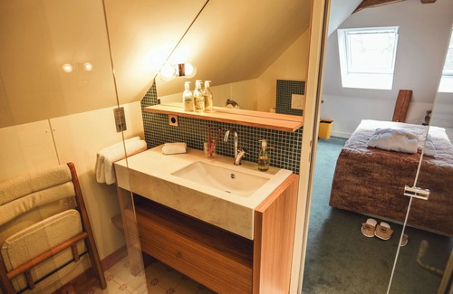 Beny-sur-Mer Hotel | Château Hôtel - Domaine de Coeurmandie