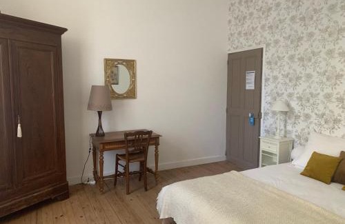 Loriol-du-Comtat Bed & Breakfast | Château Sainte BARBE