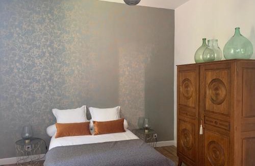 Loriol-du-Comtat Bed & Breakfast | Château Sainte BARBE