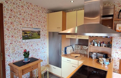 Dieblich House | Château Vert - Château with garden & pool