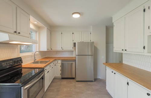 Saint-Bruno-de-Montarville House | Charming, well-maintained 3-bedroom home!