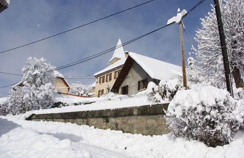 Chabottes Cottage | CHABOTTES HAUTES-ALPES gite T4 in country house