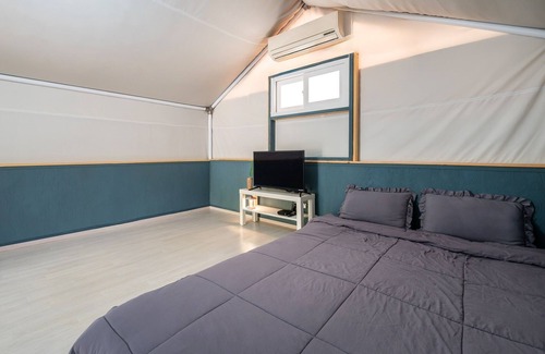 Yeongcheon House | Chaesonghwa Glamping in Yeongcheon