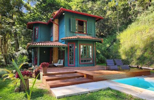 Itaipava House | Chalé Cantagalo, charme e romance, piscina