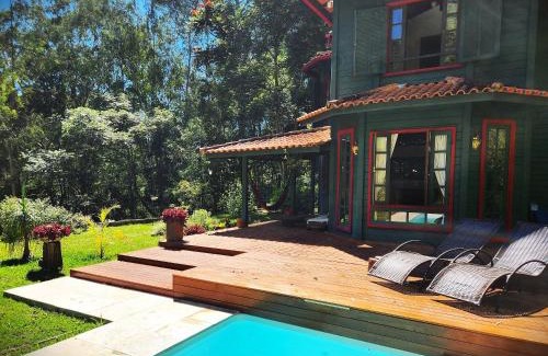 Itaipava House | Chalé Cantagalo, charme e romance, piscina