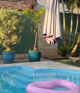 Morretes Ski Chalet | Chalé Flamingo com Piscina Casa inteira em Morretes