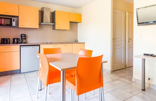 Chaveignes Ski Chalet | Chalet Dans Le Val de Loire | Accès Piscine + Espace Bien-Être
