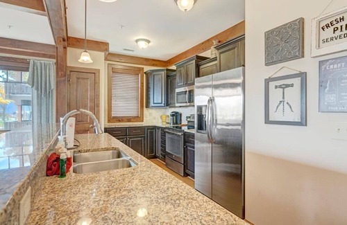 Boone House | Chalakee Lodge CH4- Mountain View, Gated Resort, Indoor/Outdoor Pools and Hot Tub, Fitness Area, .