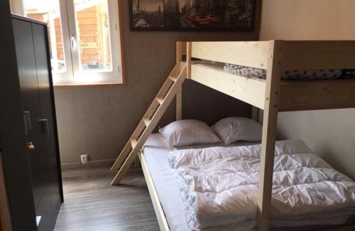 Besse-et-Saint-Anastaise Ski Chalet | Chalet à Besse 10 personnes