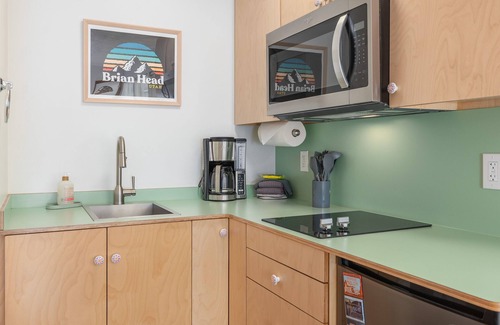 Brian Head Condo | Chalet 11B- Pet Friendly Condo With Amazing Views