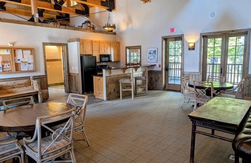 Government Camp Ski Chalet | Chalet 53 at the Official Collins Lake Resort