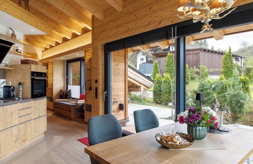 Klais House | Chalet 'Alpenchalet 19' with Mountain View, Private Terrace and Wi-Fi