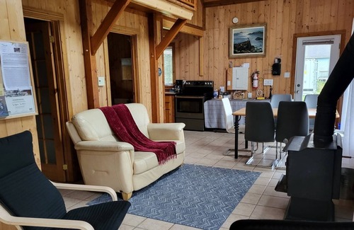 Saint-Paul-de-Montminy Ski Chalet | CHALET BORÉAL SITUÉ SUR LE BORD DU LAC COLIN