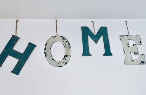 Bahia Calma Ski Chalet | Chalet 'Bedrock' (Sleeps 4)