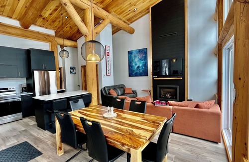 Saint-Philemon Cottage | Chalet Capella - Mountain Views, Nature, Spa