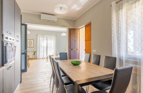 Macchino Ski Chalet | Chalet 'Casa Vacanze Tuscan Retreat' with Air Conditioning