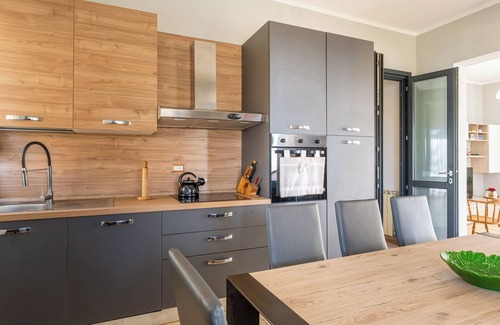 Macchino Ski Chalet | Chalet 'Casa Vacanze Tuscan Retreat' with Air Conditioning