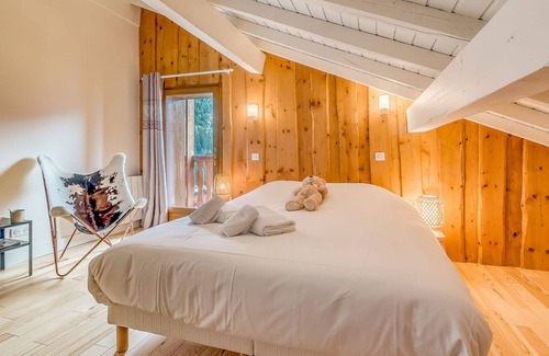 Champagny-en-Vanoise Ski Chalet | Chalet Champagny-en-Vanoise, 7 bedrooms, 14 people