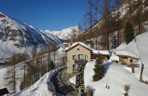 Livigno Ski Chalet | Chalet Charm