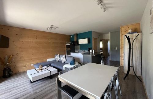 Laveissiere Apartment | Chalet cosy au pied des pistes avec parking privé - FR-1-787-114