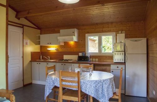 Naucelle Other | Chalet cosy pour 5 pers. avec terrasse, vue étang - API-1-52-288