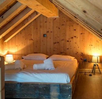 Saint-Sorlin-d'Arves Ski Chalet | Chalet de charme 11 personnes proche du centre du village