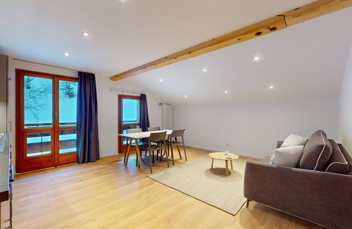 Les Mayens-de-Sion Apartment | Chalet de l'Ours AUTHENTIC Appart. Chambésy 6 pers