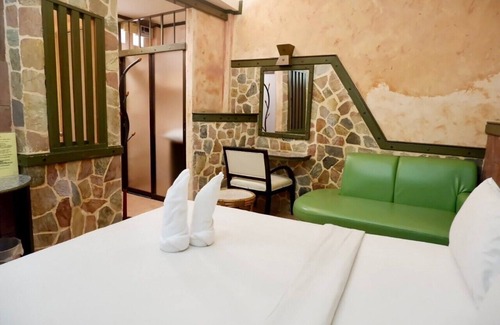 Hat Yai Hotel | Chalet De Palm Resort Hatyai