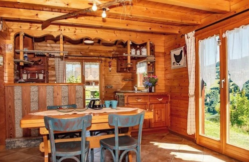 La Bresse Ski Chalet | Chalet des papillons . with wiidoo flakes 2/6 pers 3 stars