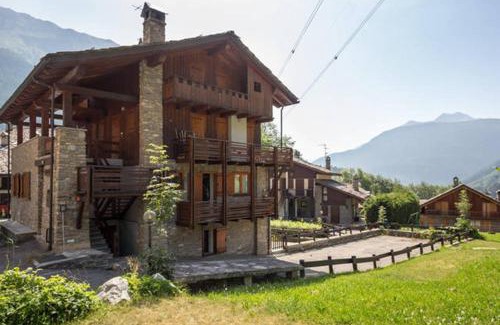 Dolonne Apartment | Chalet di Charme a Courmayeur