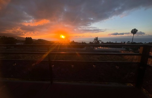 Las Cuevas Ski Chalet | Chalet Exclusivo con Espectaculares Vistas al Teide y al Mar