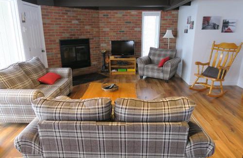 Beaupre Ski Chalet | Chalet familial du Plateau