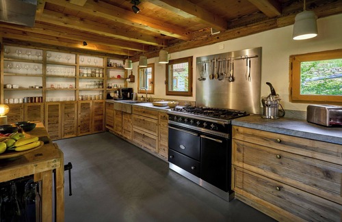 Saint-Gervais-les-Bains Ski Chalet | Chalet La Chandelle - stay for 12 with Nordic bath - OVO Network